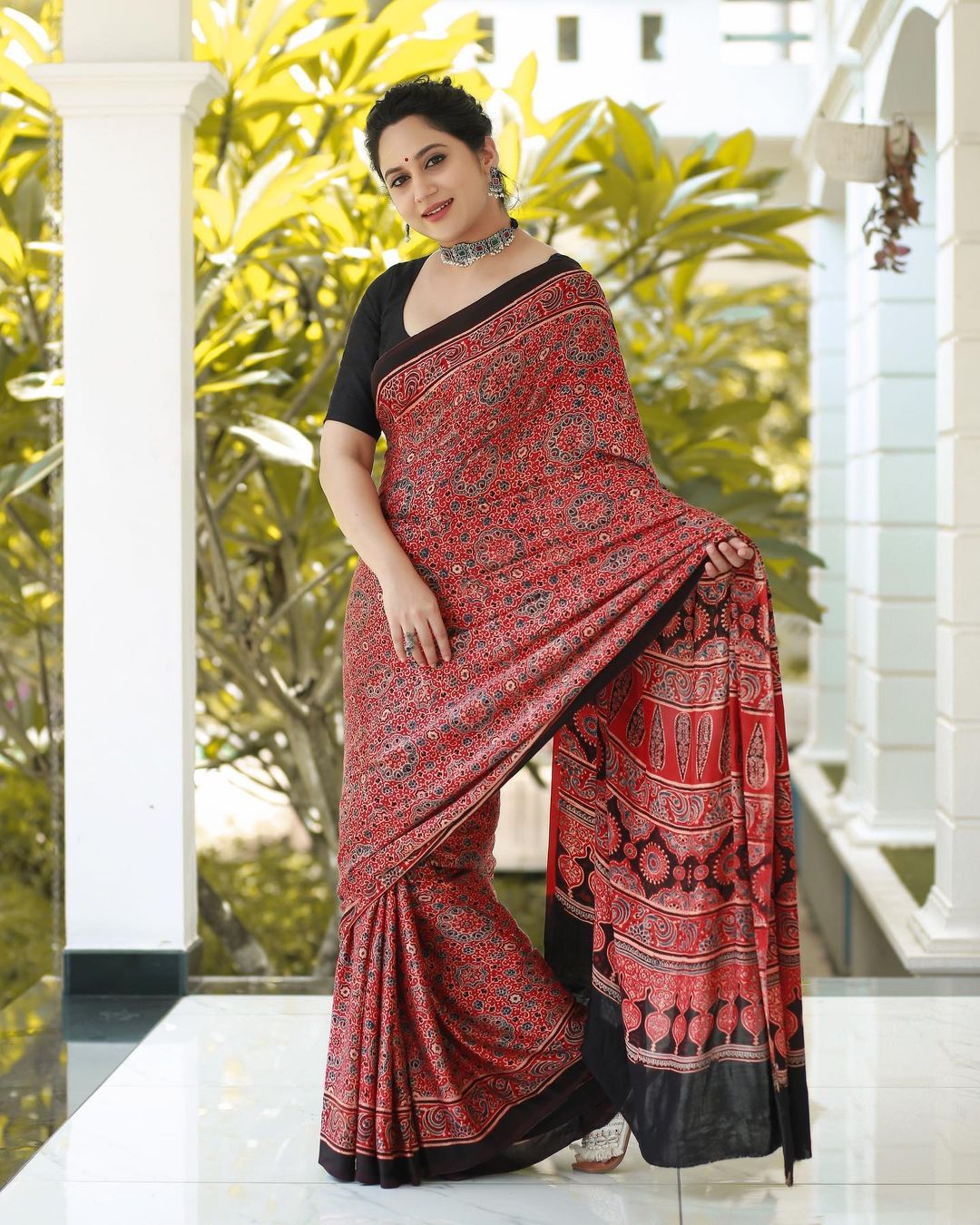 Malayalam Actress Miya George Images in Maroon Saree Black Blouse